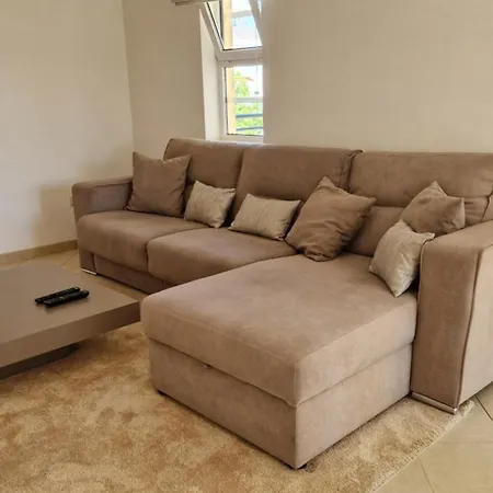 Elegant And Spacious Apartamento *