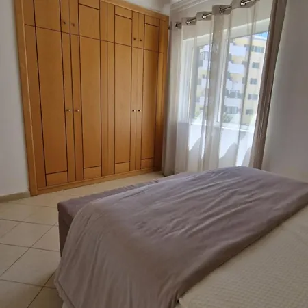 Elegant And Spacious Armação de Pêra